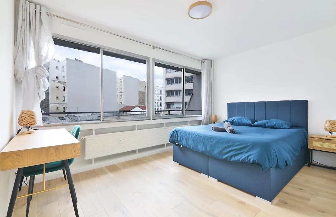Appartement Quartier Canal Saint Martin Free Netflix-1